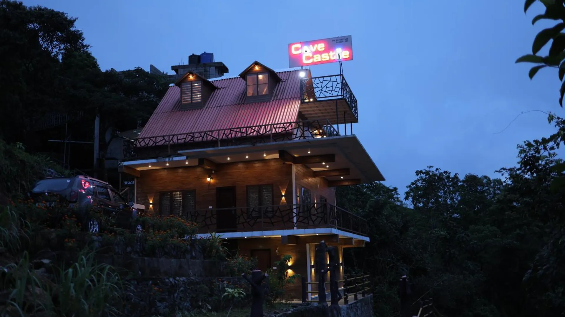 Cave Castle By Bestinn Leisure Panchalimedu Pīrmed Bed & Breakfast