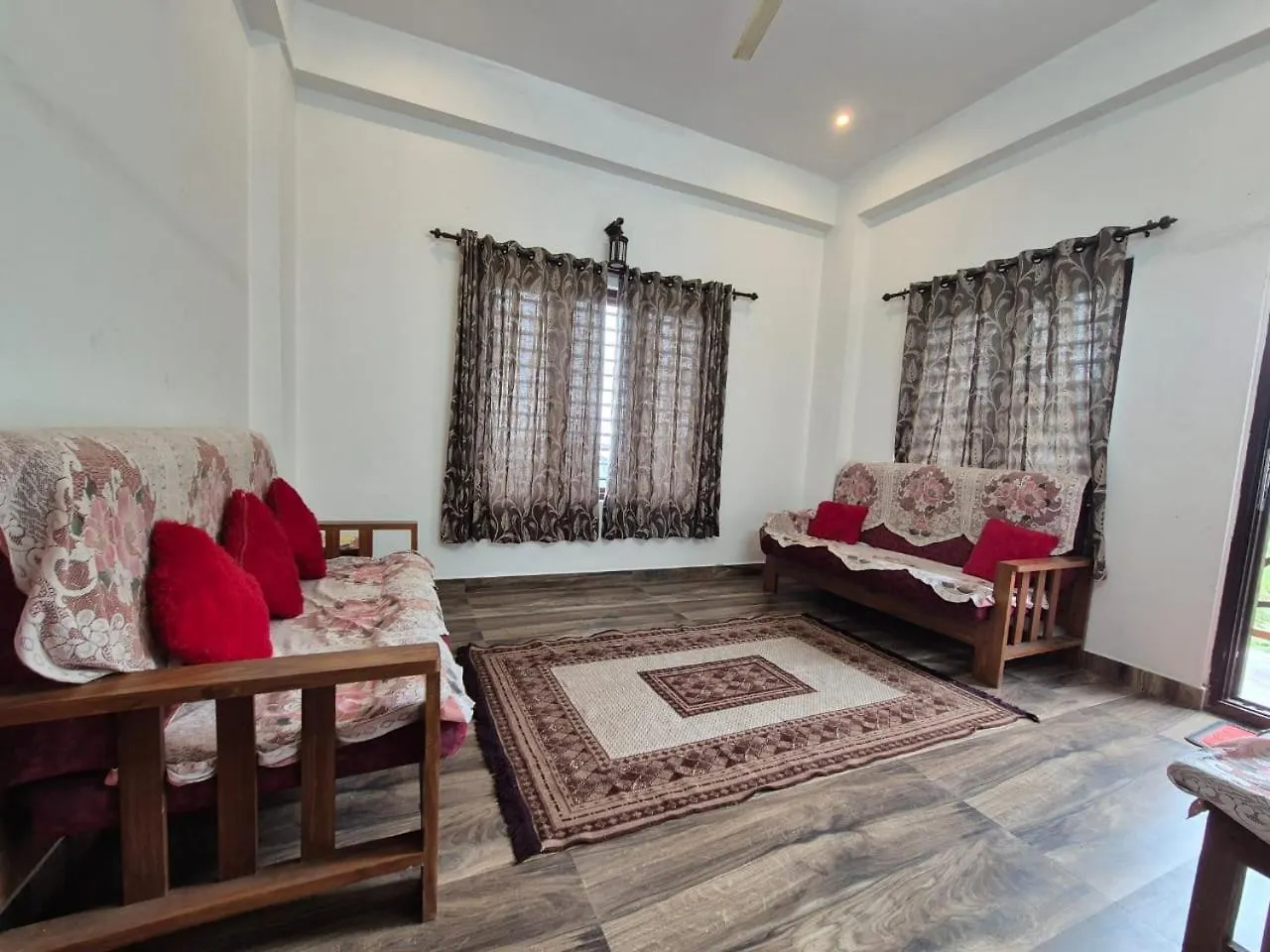 Bed & Breakfast Cave Castle By Bestinn Leisure Panchalimedu Pīrmed Indie