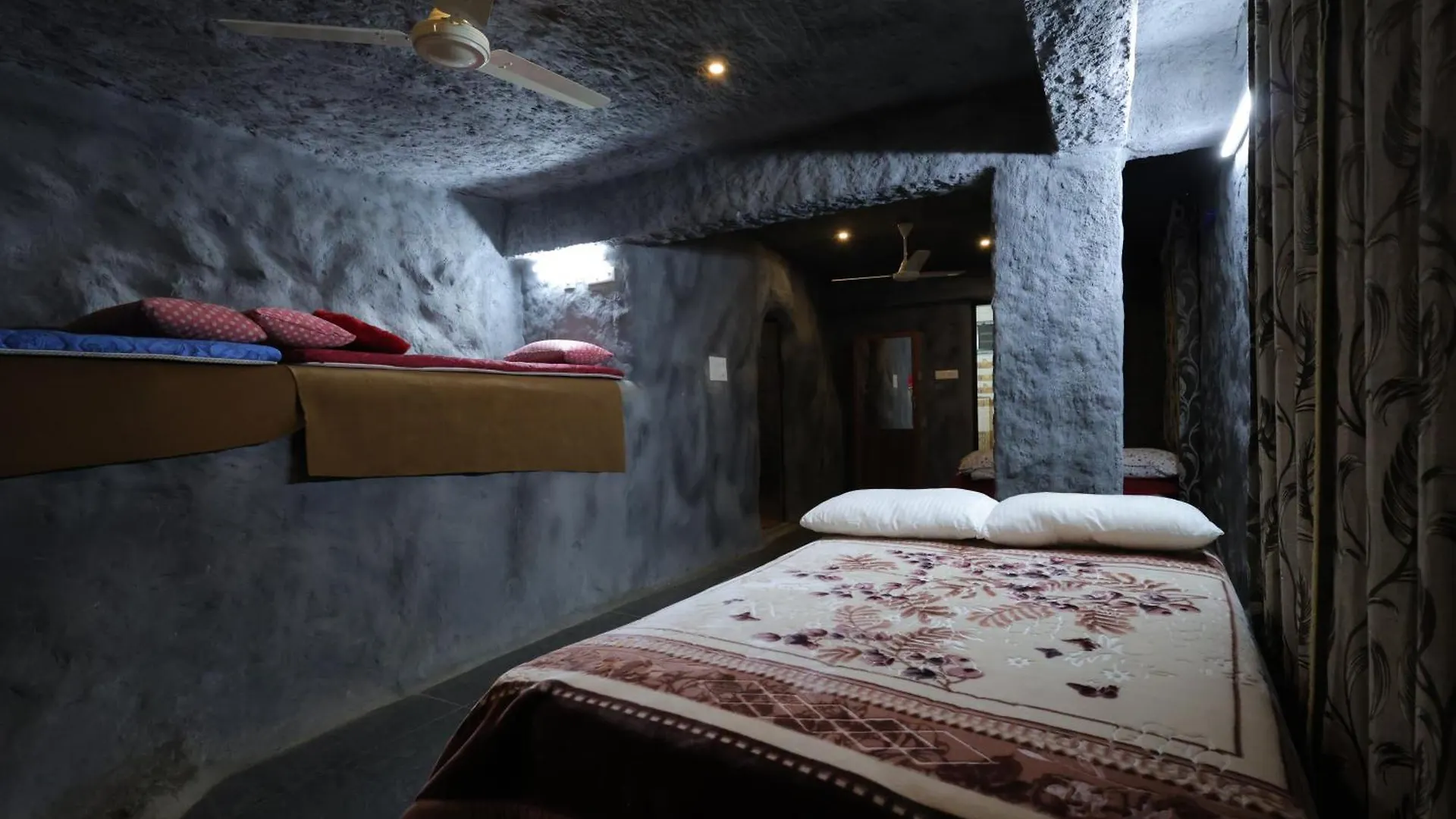 Cave Castle By Bestinn Leisure Panchalimedu Pīrmed